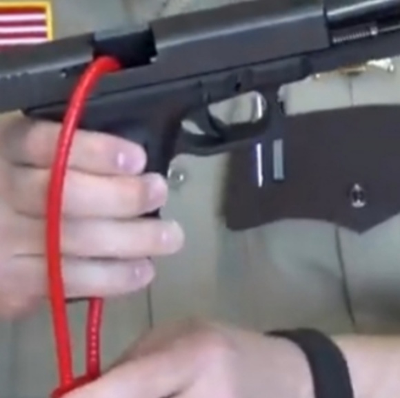 Gun lock - Picture 2 of 2